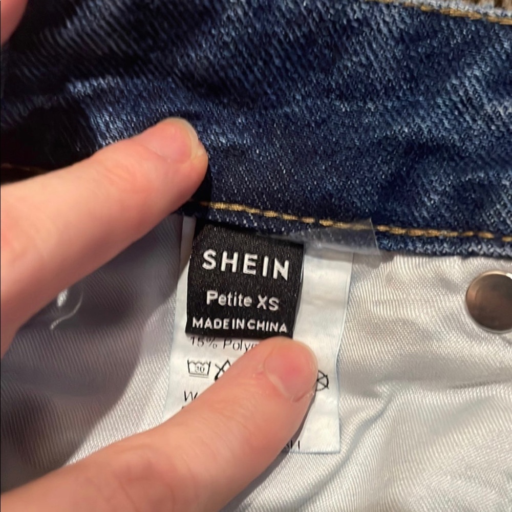 SHEIN Mom Jeans - Picture 3 of 4